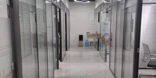 新雅途留学