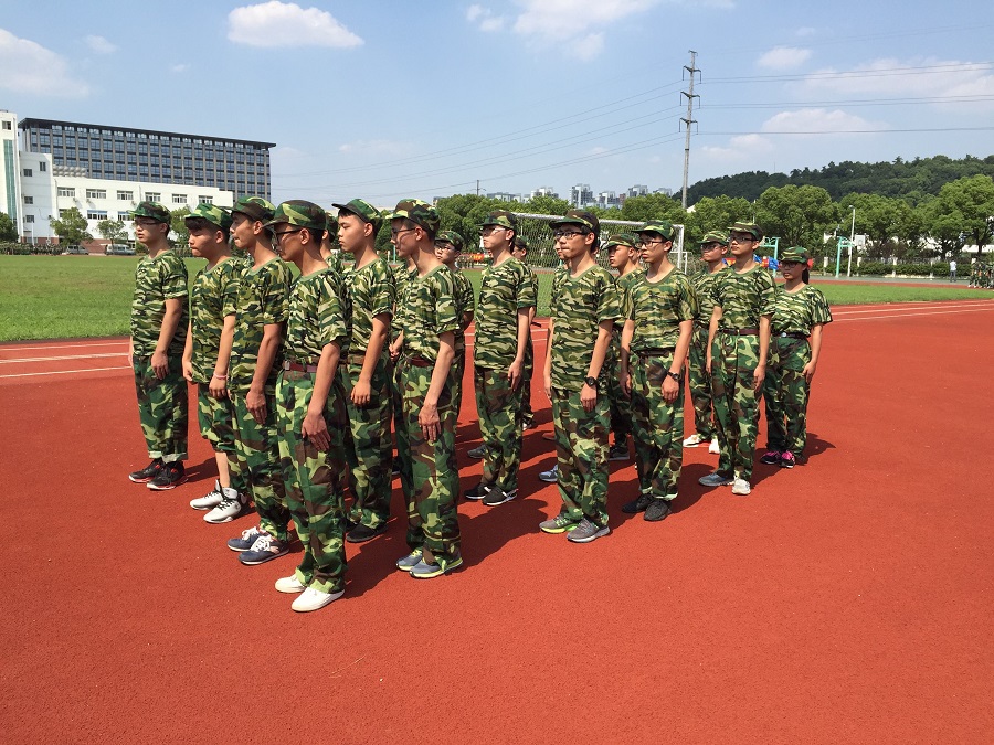 叛逆教育学校