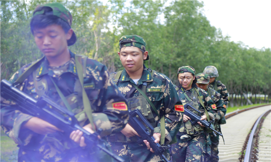 八一军事训练营