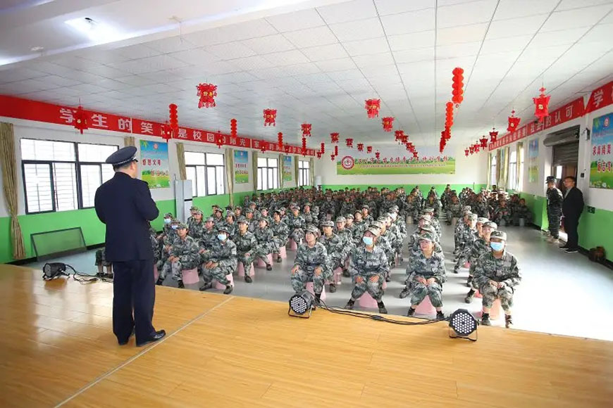正苗启德叛逆